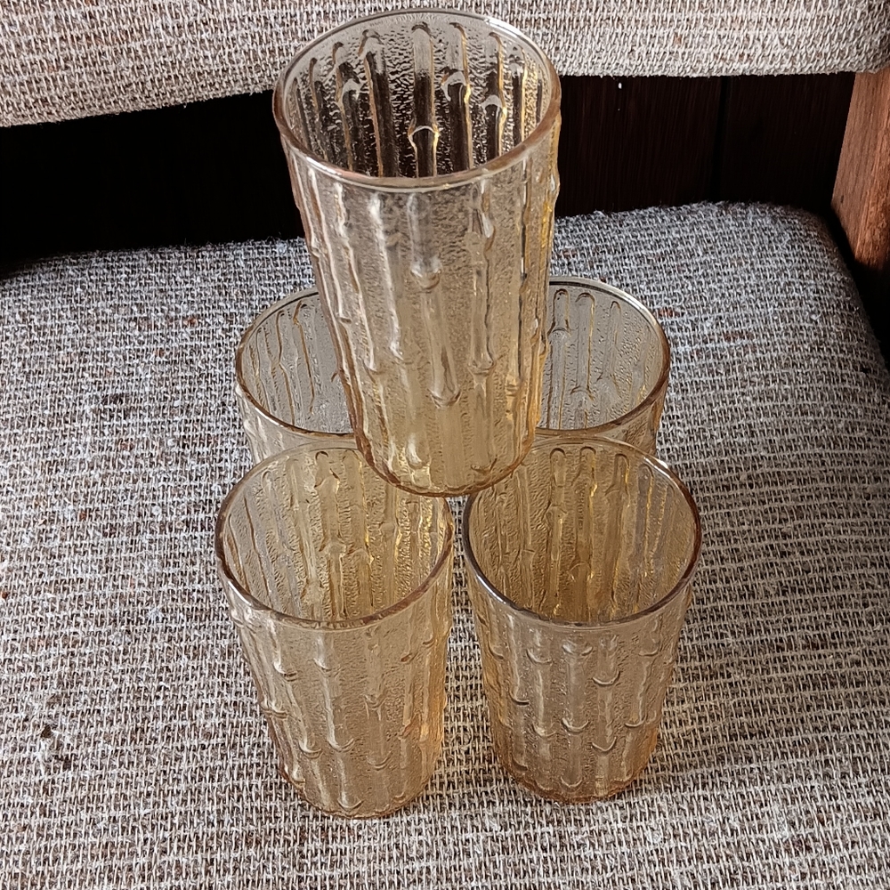 VINTAGE SET OF FIVE GOLDEN SMALL HI BALL GLASSES."'RARE FIND".